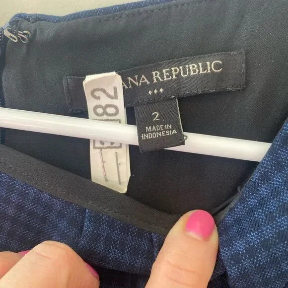 Banana Republic Blue and Black Checkered suit dress - Picture 3 of 4